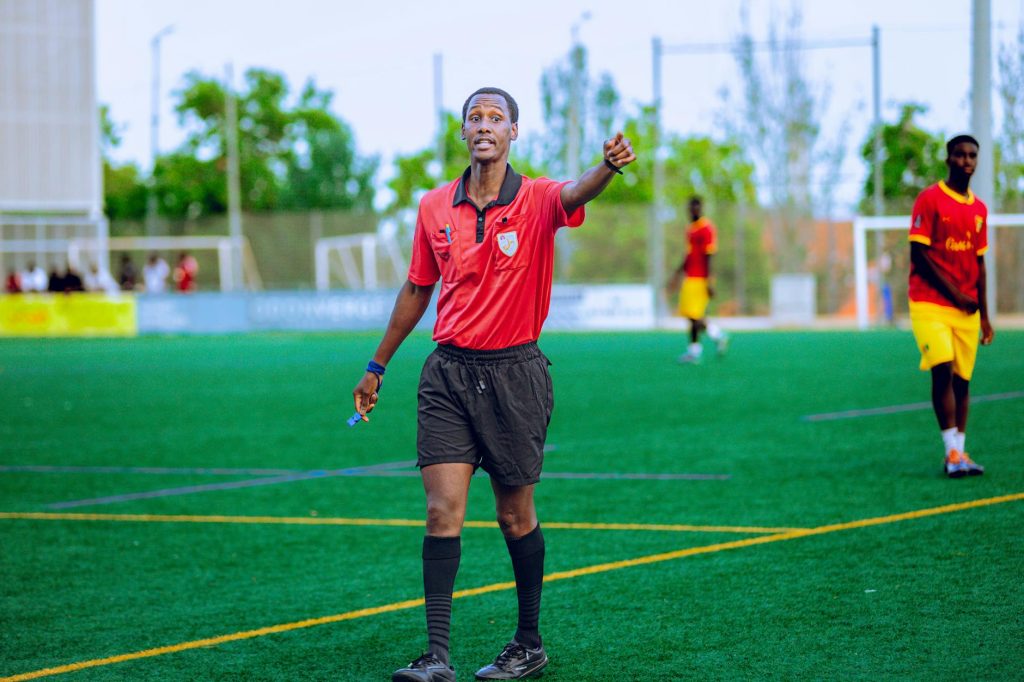 Luật Việt Vị Mới Nhất 2026: Giải Thích Dễ Hiểu Cho Mọi Fan Bóng Đá